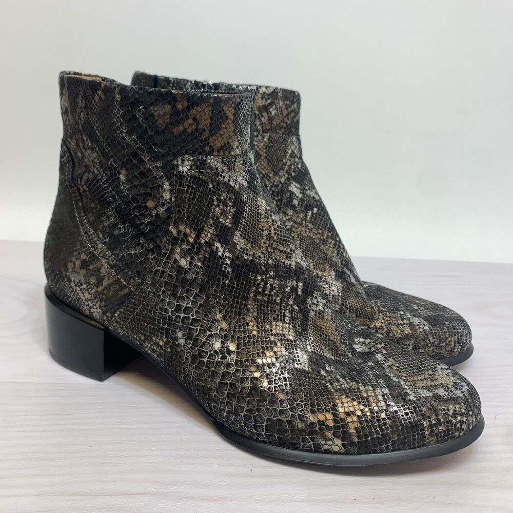 Vionic Womens Perry Kamryn Snake Print Ankle Boots Size 7.5 Comfort Western